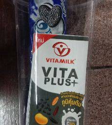 ไวตามิลค์งาดำปั่นโอริโอ้