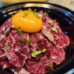 โนเนมเนื้อจุ่ม