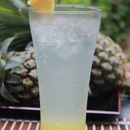 สัปปะรดโซดา