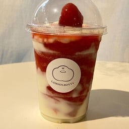 สตรอเบอร์รี่โยเกิร์ตปั่น (Strawberry yogurt)