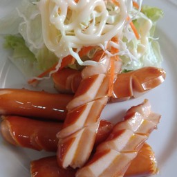 ไส้กรอกกรอบทอดหอมๆต้องสั่ง