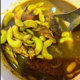 แกงไตปลาย่างเม็ดมะม่วงหิมพานต์