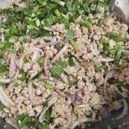 (เป็นกับ) ลาบ เลือกเนื้อสัตว์ได้