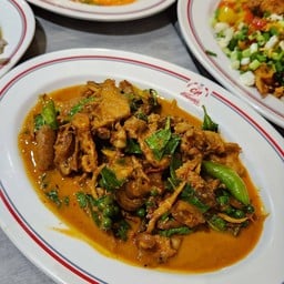 หมูป่าผัดเผ็ด