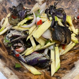 ยำมะม่วงปูจืด