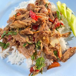 อาหารตามสั่งลุงป้าหน้าซันนี่เจ้าเก่า