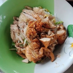ร้านก๋วยเตี๋ยวเรือเมื่อวาน