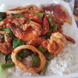 พริกแกงทะเลรวมมิตร