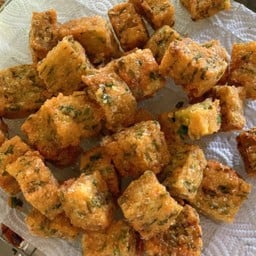 กุยช่ายแม่บุญส่งเจ้าเก่า ตลาดบ้านแพ้ว สาขา2