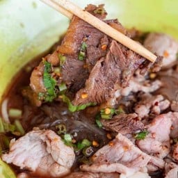 ก๋วยเตี๋ยวบ้านพ่อง เขาขยาย-บ่อวิน
