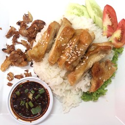 ข้าวอกไก่กระเทียม