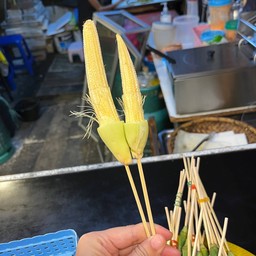 ข้าวโพด ( 1 มัด)