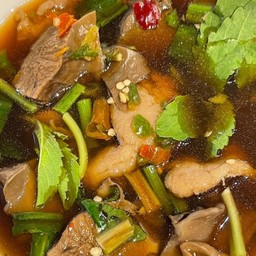 ต้มหมูบ้านสิงห์