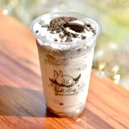 Oreo Crumble Milkshake
