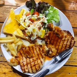 สเต็กหมูนุ่ม คอมโบ