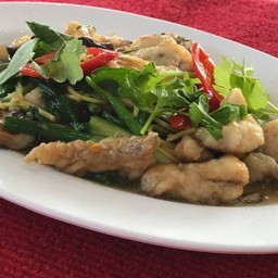 เนื้อปลากะพงผัดคื่นไช่