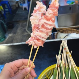หมูสามชั้น ( 1 ไม้ )