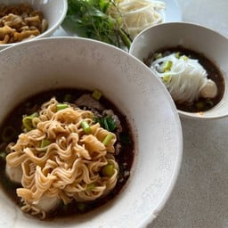 ก๋วยเตี๋ยวเรือ อ.4