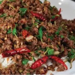 ร้านเจ๊นก  อาหารตามสั่งซอยสุนทรวิภาค