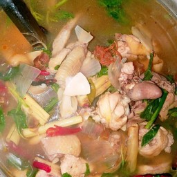 ต้มไก่ใบมะขามอ่อน