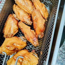 ปีกไก่ทอดพิเศษ