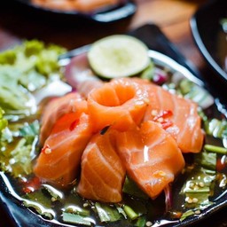 ยำแซลม่อน