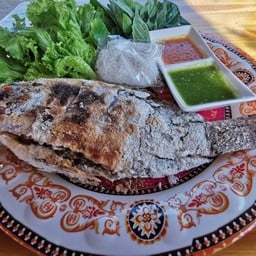 ร้านหม่าล่า ปลาเผา ทางโค้ง