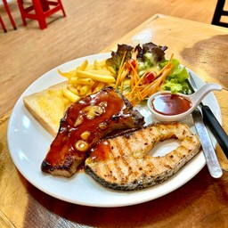 สเต็กแซลมอน+พอร์คชอป