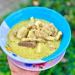 แกงเขียวหวานไก่(ธรรมดา) (ไม่มีขนมจีน)