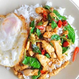 กุ้งเต้นกะเพรา