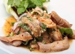 น้ำตกหมู