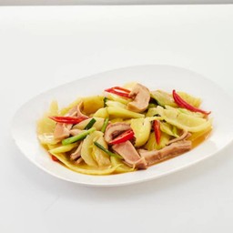 กระเพาะหมูผัดเกี่ยมฉ่าย