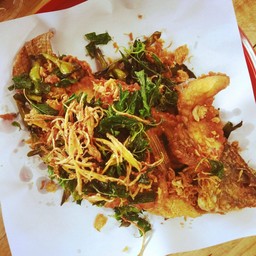 ปลานิลทอดสมุนไพร