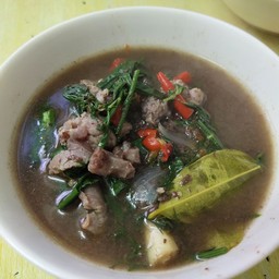 แม่นะโม ส้มตำปากแตก