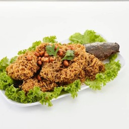 ยำปลาดุกฟู
