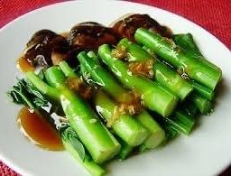 คะน้าฮ่องกงผัดน้ำมันหอย