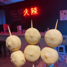 เต้าหู้ชีส (  18 บาท)