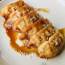 ร้าน ริปเปอร์ เกี๊ยวซ่า บางปะอิน