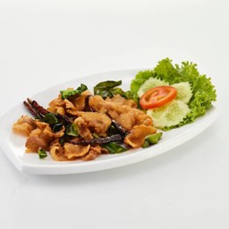 หมูสามชั้นทอดใบมะกรูด
