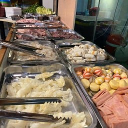 ป.ปลาจุ่ม หมูกระทะชาบู บุฟเฟ่ต์ แยกวุ่นวาย พิษณุโลก