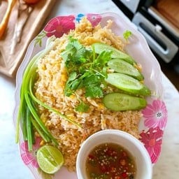 (ใหญ่) ข้าวผัดปู-กุ้ง-ปลาหมึก