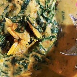 แกงคั่วหอยลายใบชะพลู