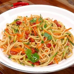 แซนวิชย่างหน้าโรงเรียนอนุบาลแม่สาย