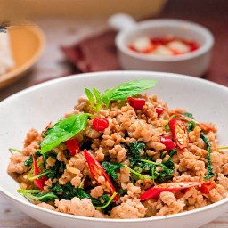 ไก่ย่าง ( ทางเข้าเขื่อนปราณ )