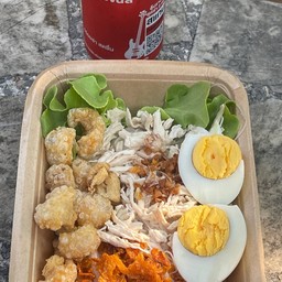 หมี่ไก่ฉีก จัดจ้านซอยมังกร