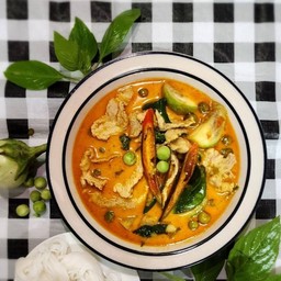 ลูกชิ้นทอด ยำ พงษ์ศิริชัย 4 ซอย 12