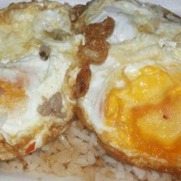 ข้าวราดไข่ดาว