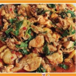 ข้าวราดไก่ผัดพริกหยวก