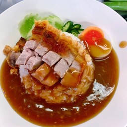 ข้าวหมูกรอบ พิเศษ