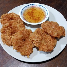 ทอดมันกุ้งริมคลอง